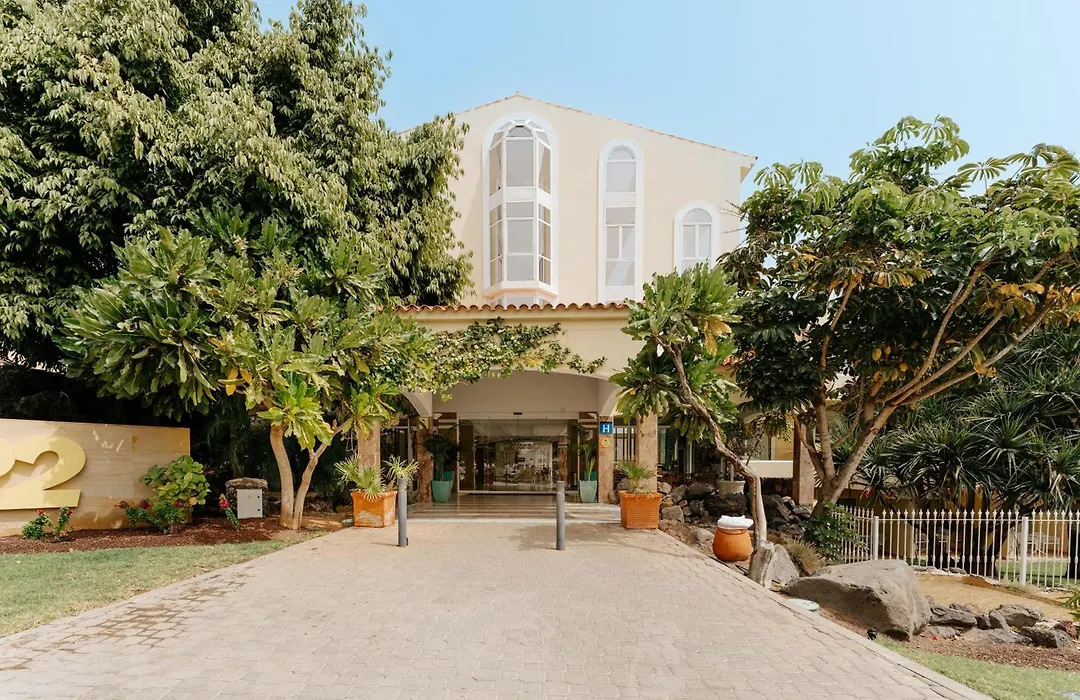 R2 Buganvilla Hotel & Spa-1